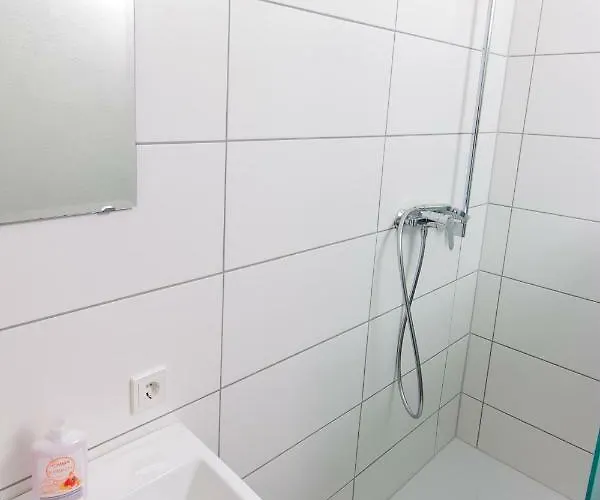 T. Muellers | Nr. 2 アパート Kövenig