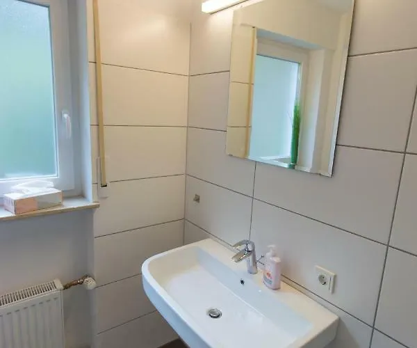 T. Muellers | Nr. 2 アパート *