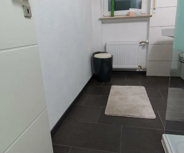 T. Muellers | Nr. 2 アパート Kövenig